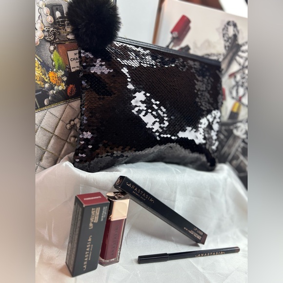 Anastasia 2pc Lip Essential W/Black sequin cosmetic pouch NIB - Picture 6 of 11